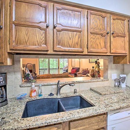 Hot Springs Village Retreat With Deck 3 Mi To Golf! Exterior photo