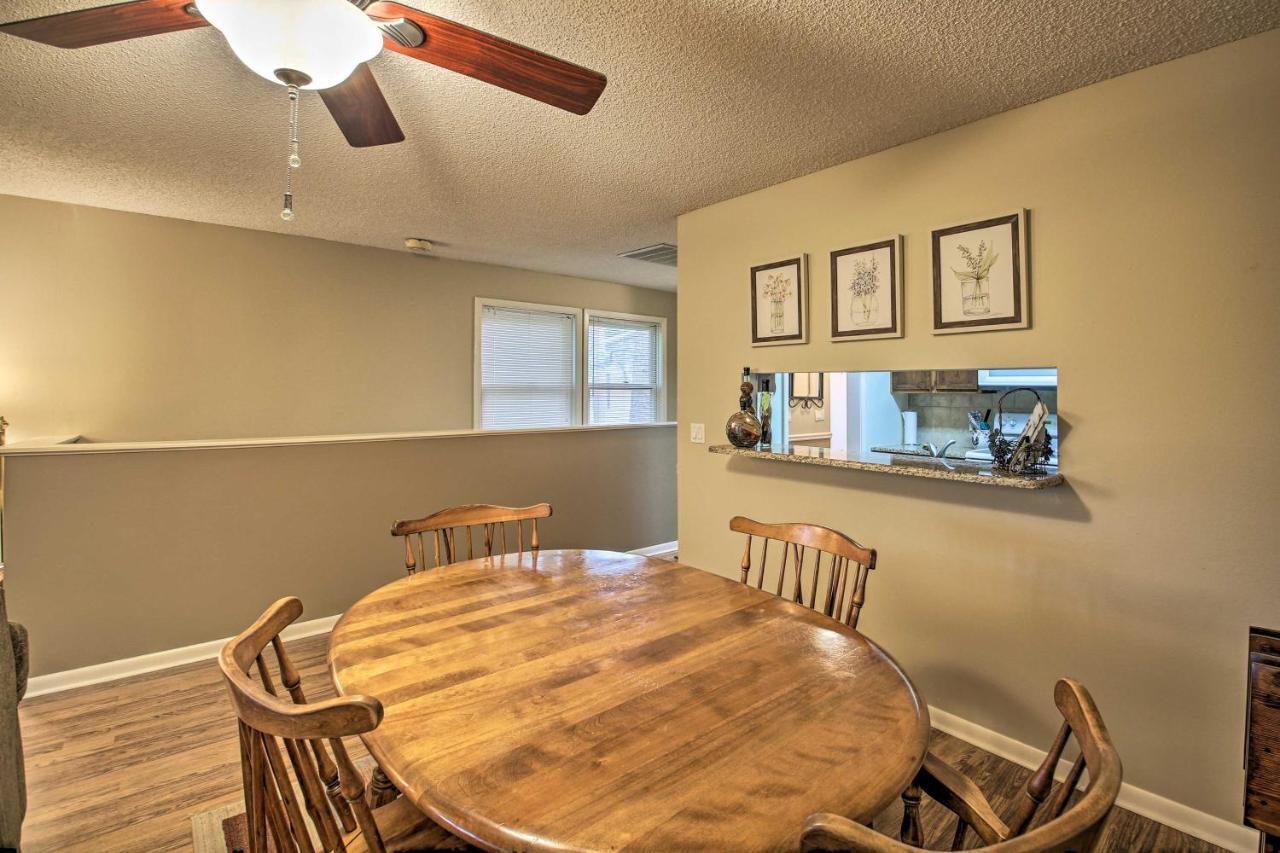 Hot Springs Village Retreat With Deck 3 Mi To Golf! Exterior photo