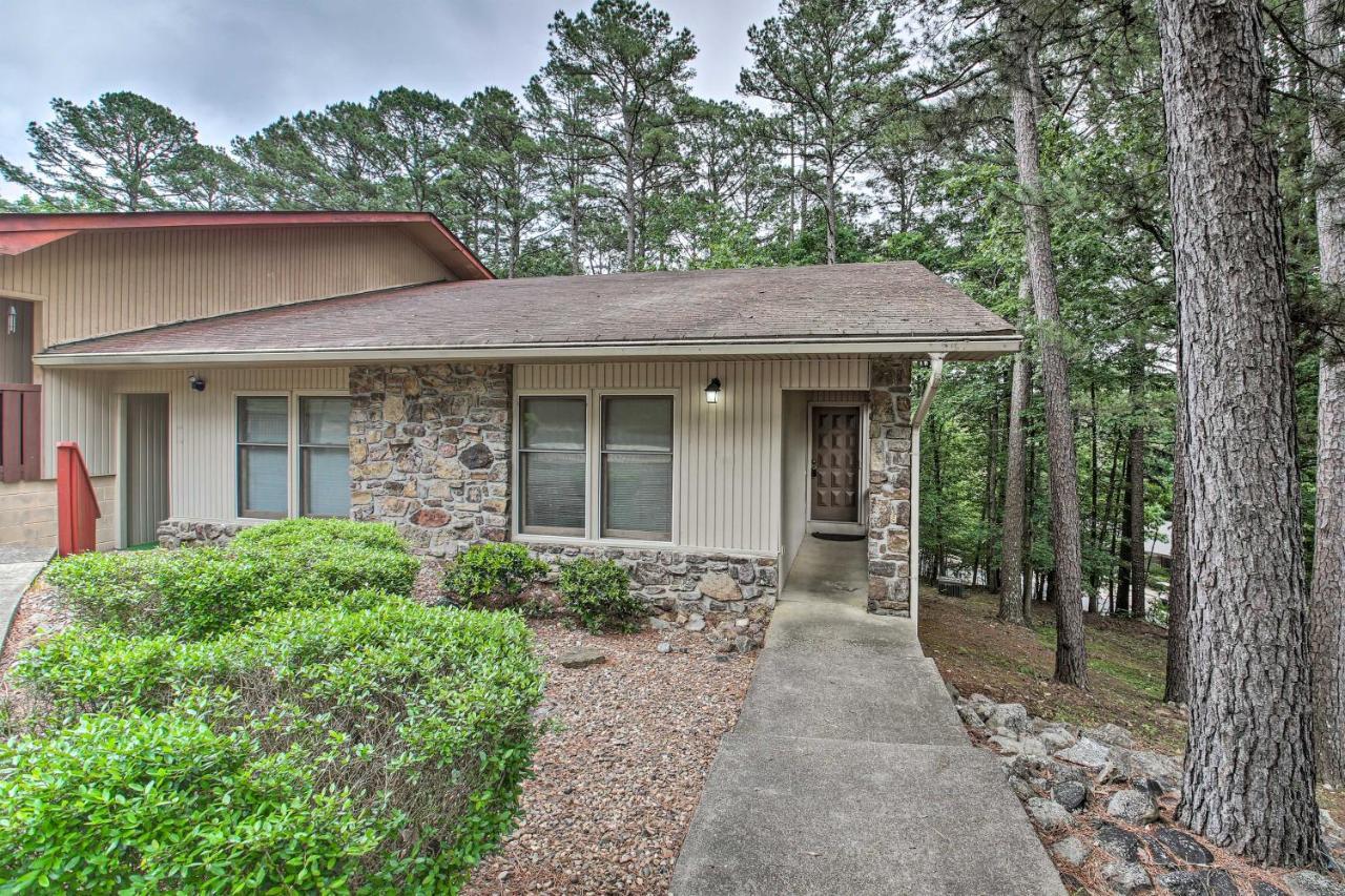 Hot Springs Village Retreat With Deck 3 Mi To Golf! Exterior photo